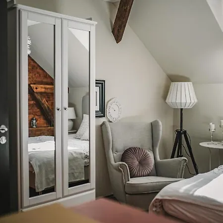 Gasthuis Adamuv Dvur 4*
